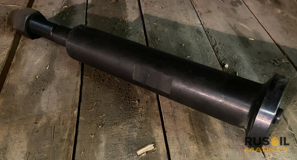 Шток поршня насоса F-1300/F-1600 AH130101-0516 (GH3161-05.18) с гайкой